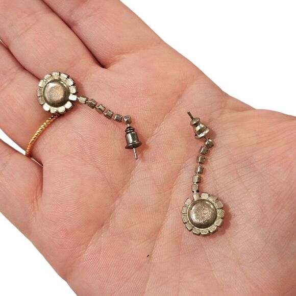 Vintage Crystal Drop Glamorous Dazzle Post Earrings - Picture 2 of 7